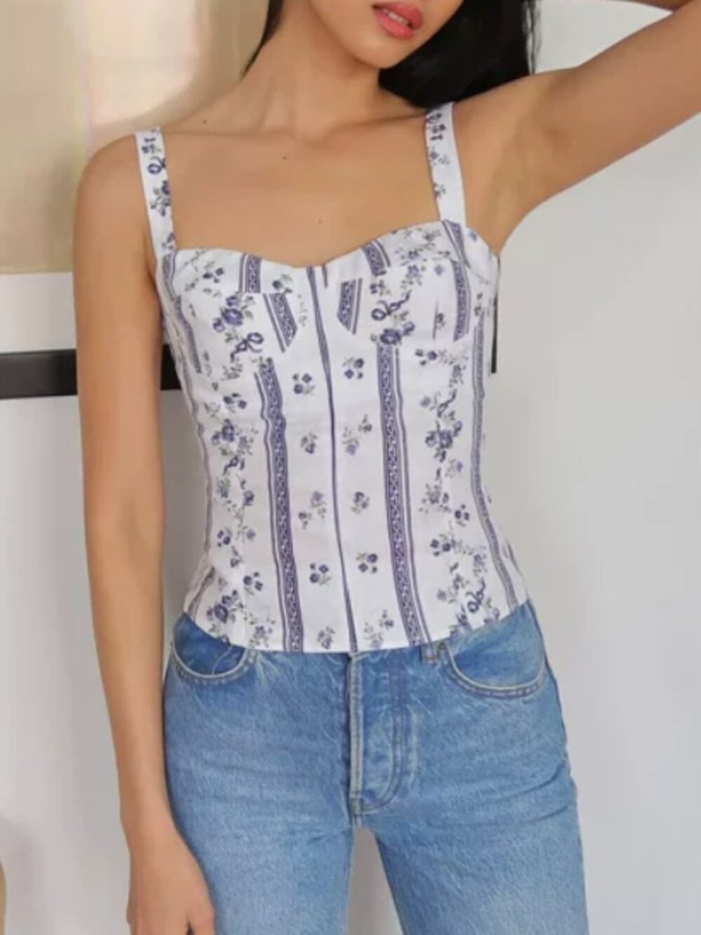 NWT Reformation Libra Top Sz4/6 Roquefort Blue White Floral French